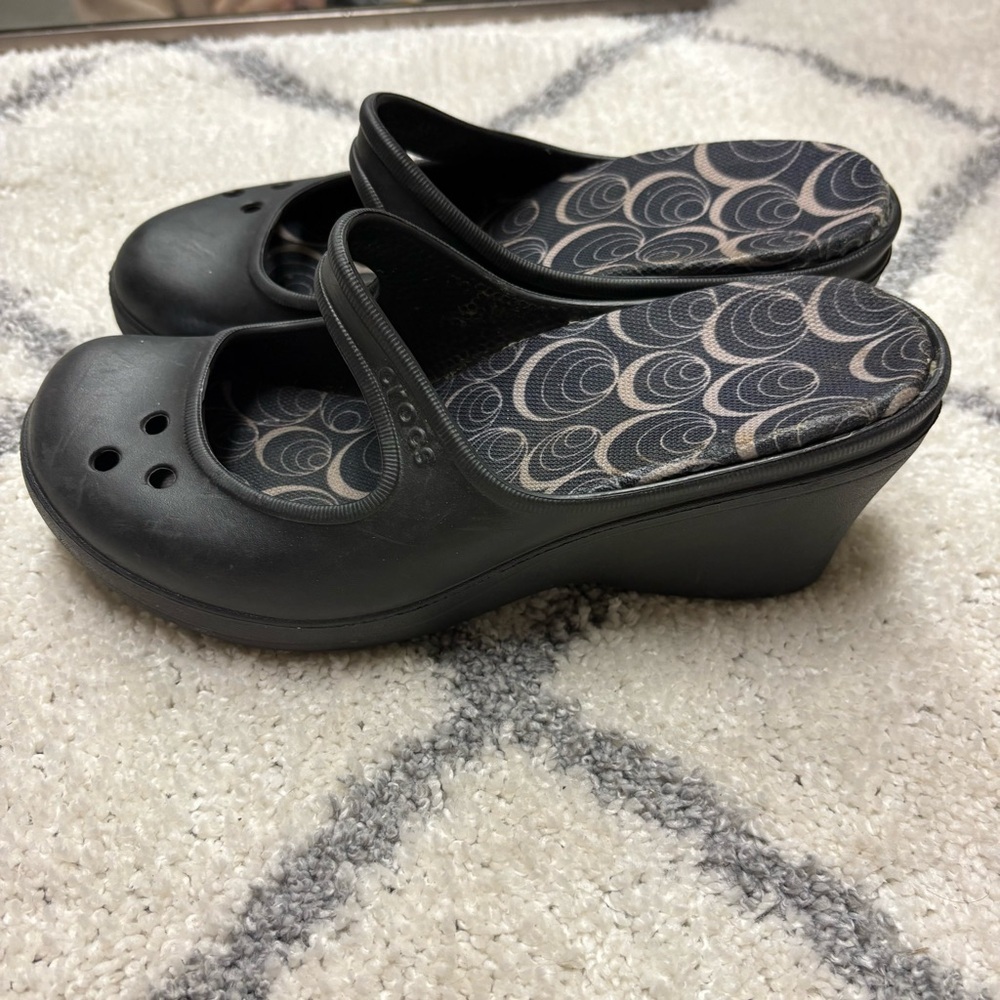 Crocs Frances Mary Jane Wedge Shoes Mules Slip On Black Heels Women’s 8 - Picture 2 of 9